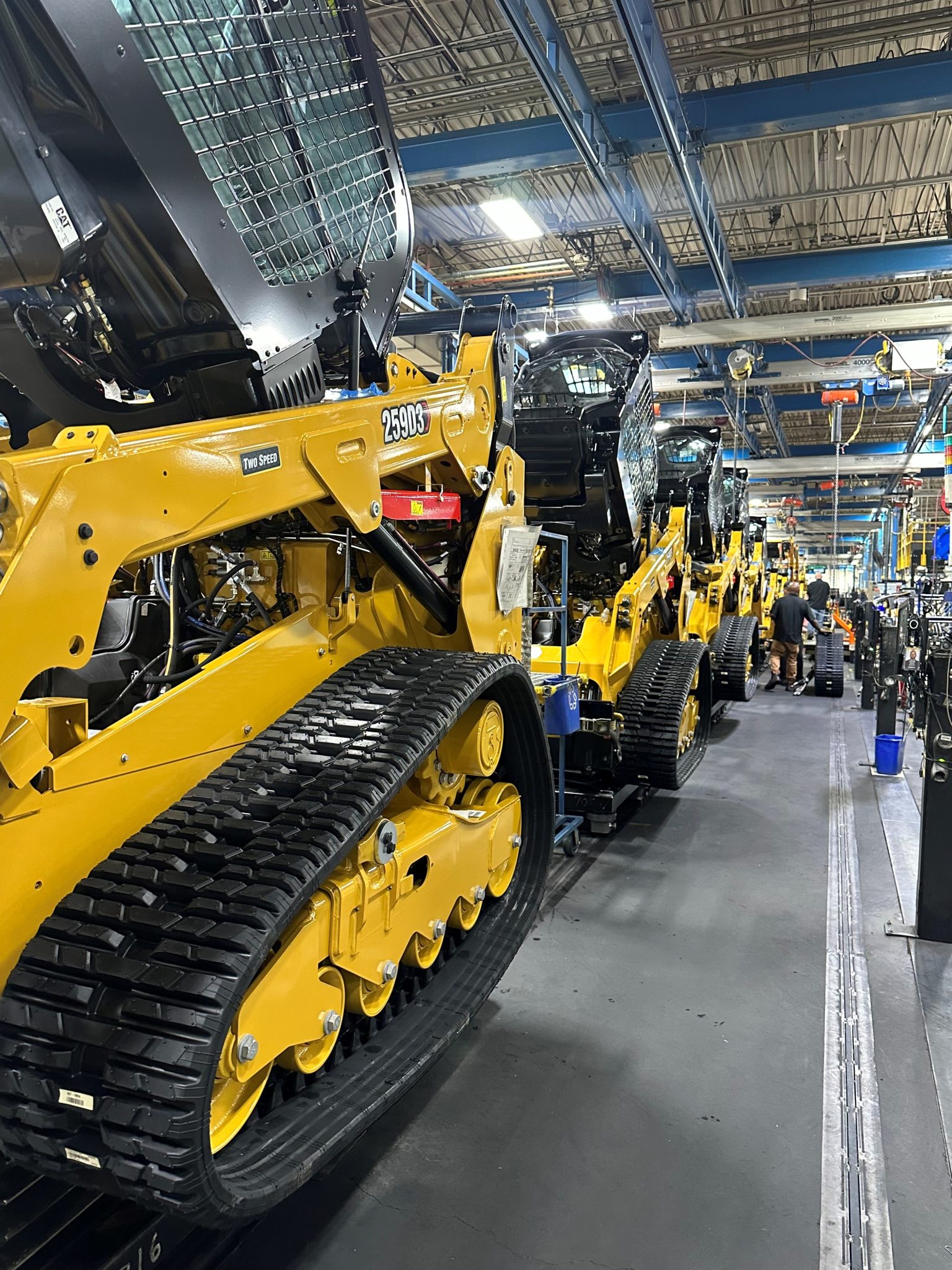 Caterpillar’s Sanford facility celebrates 25th anniversary with