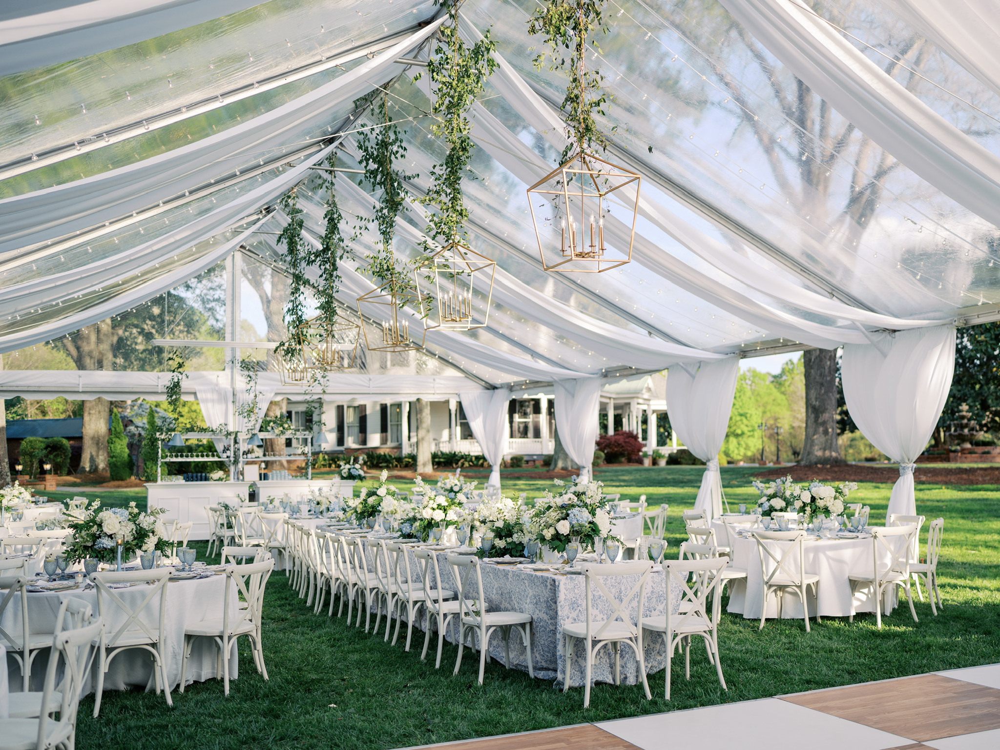 Setting the stage: Clear-top tent makes for a memorable wedding ...