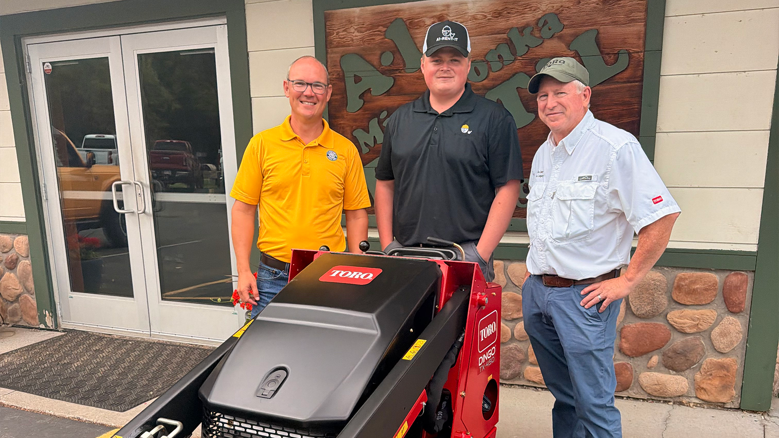 Toro gifts Minnesota rental company new piece of equipment